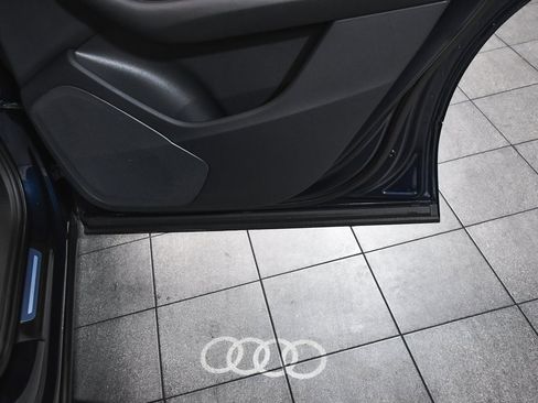 Used 2025 Audi Q7 3.0T Premium w/ Convenience Package image 18