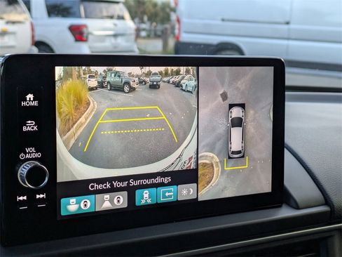 Used 2025 Honda Pilot Black Edition image 23