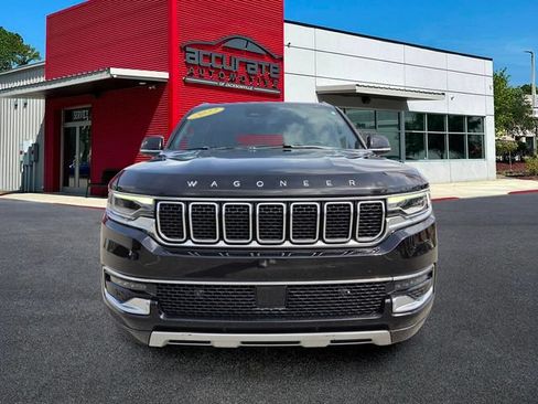 Used 2022 Jeep Wagoneer Series II RWD image 8
