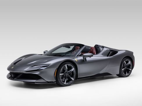 Certified 2024 Ferrari SF90 Spider AWD/4WD image 5