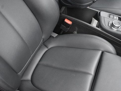 Used 2023 BMW X2 sDrive28i image 25