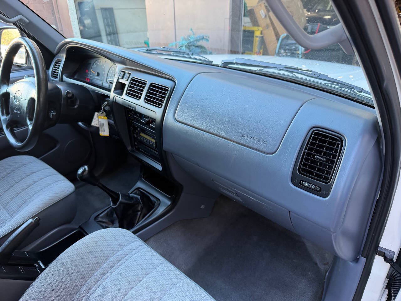 Used 1998 Toyota 4Runner 2WD w/ Upgrade Pkg image 18