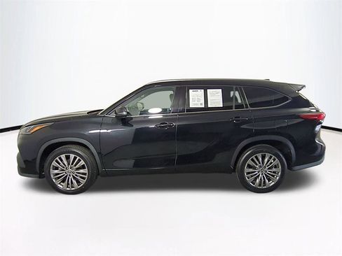 Used 2021 Toyota Highlander Platinum image 8