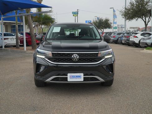 Used 2023 Volkswagen Taos S image 2