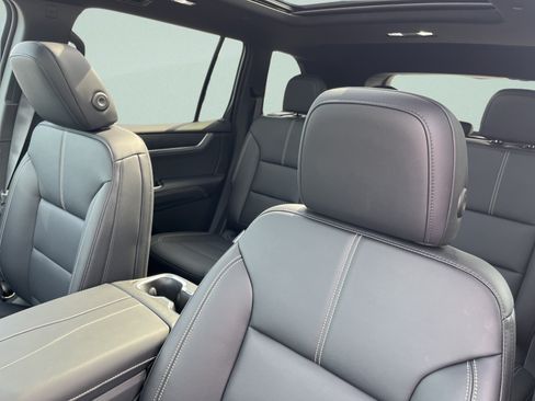 New 2026 GMC Acadia Elevation w/ Elevation Premium Package AWD/4WD image 14