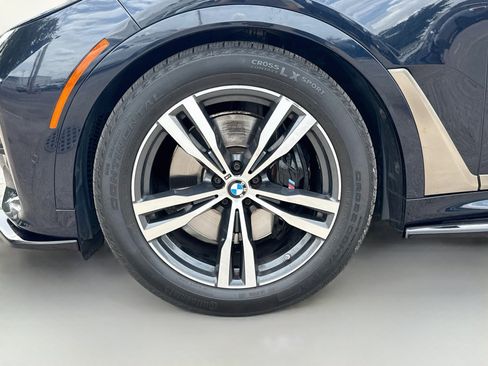 Used 2022 BMW X7 M50i w/ Executive Package AWD/4WD image 45