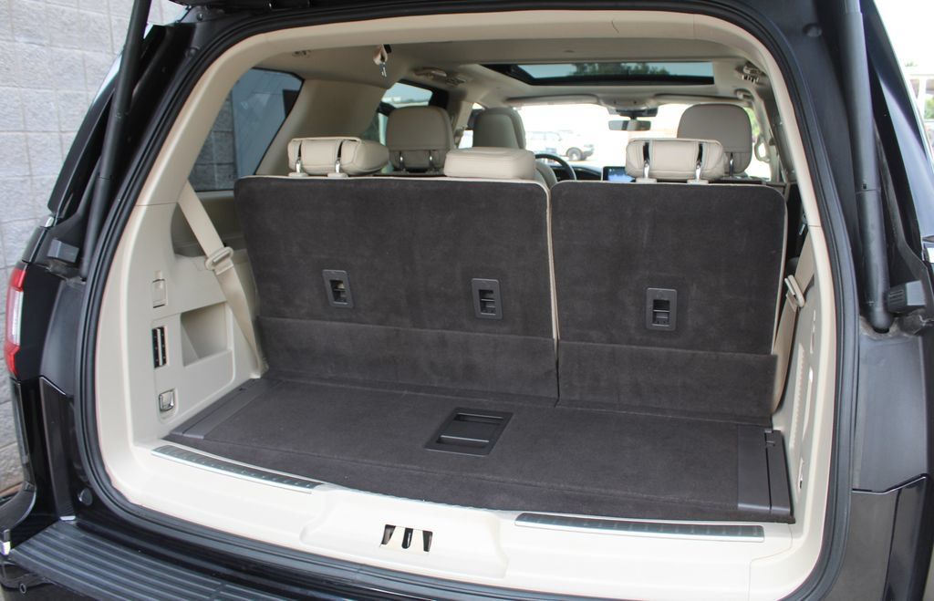 Used 2019 Lincoln Navigator Reserve w/ Cargo Package AWD/4WD image 38