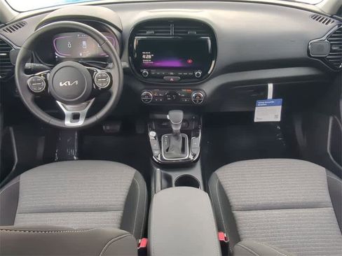 Used 2024 Kia Soul EX image 14