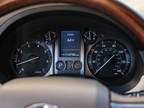 Used 2015 Lexus GX 460 w/ Premium Package image 18