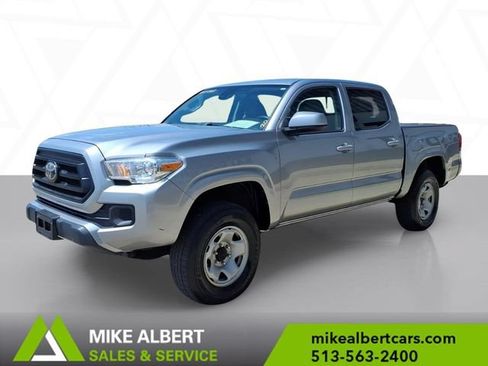 Used 2020 Toyota Tacoma SR AWD/4WD image 3