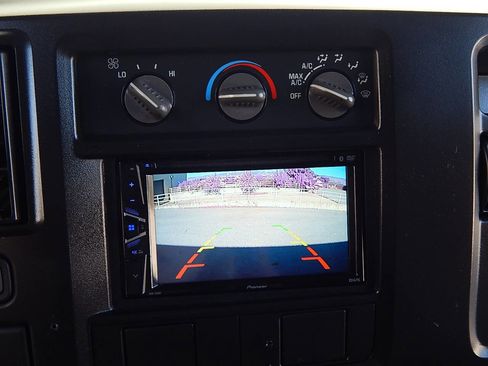 Used 2005 Chevrolet Express 1500 image 19