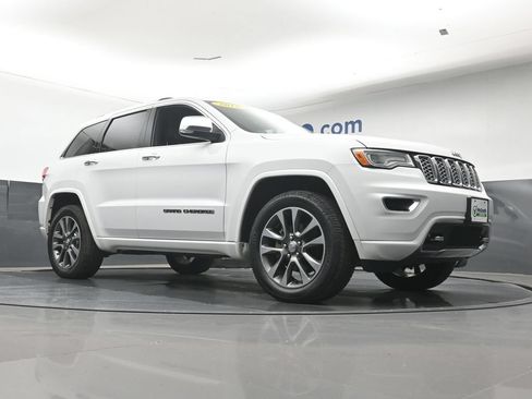Used 2018 Jeep Grand Cherokee Overland AWD/4WD image 26