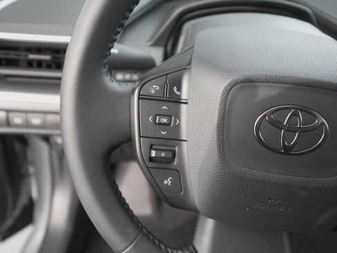 Certified 2025 Toyota Prius LE image 25