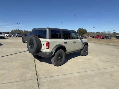 New 2026 Ford Bronco Big Bend w/ Black Diamond Package AWD/4WD image 4