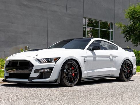 Used 2022 Ford Mustang Shelby GT500 w/ Technology Package RWD image 20