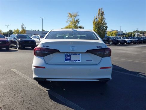 New 2026 Honda Civic Sport Touring image 4