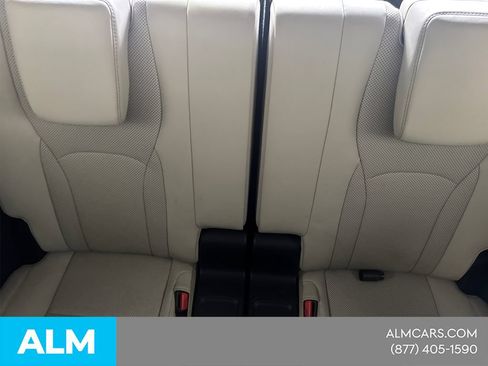 Used 2020 Lexus RX 350L Premium w/ Premium Package AWD/4WD image 25