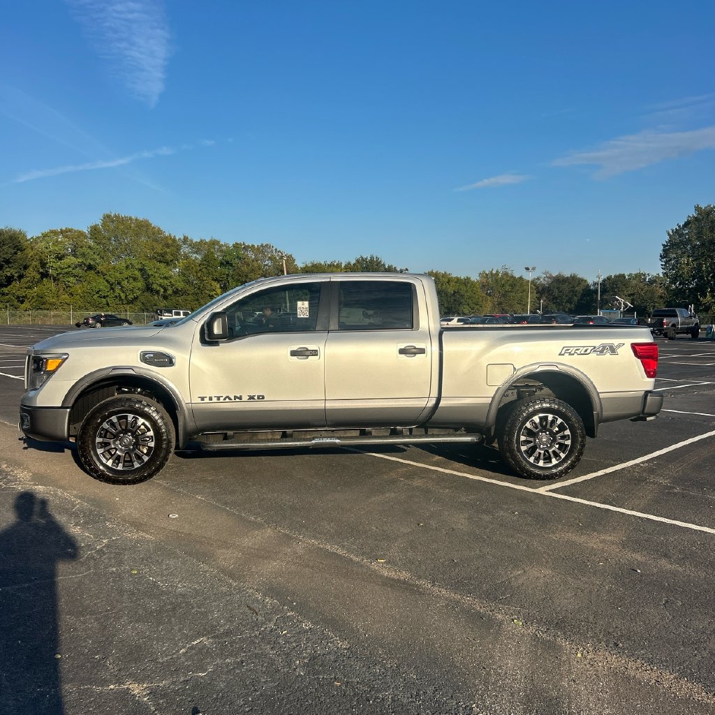Used 2019 Nissan Titan PRO-4X AWD/4WD image 6