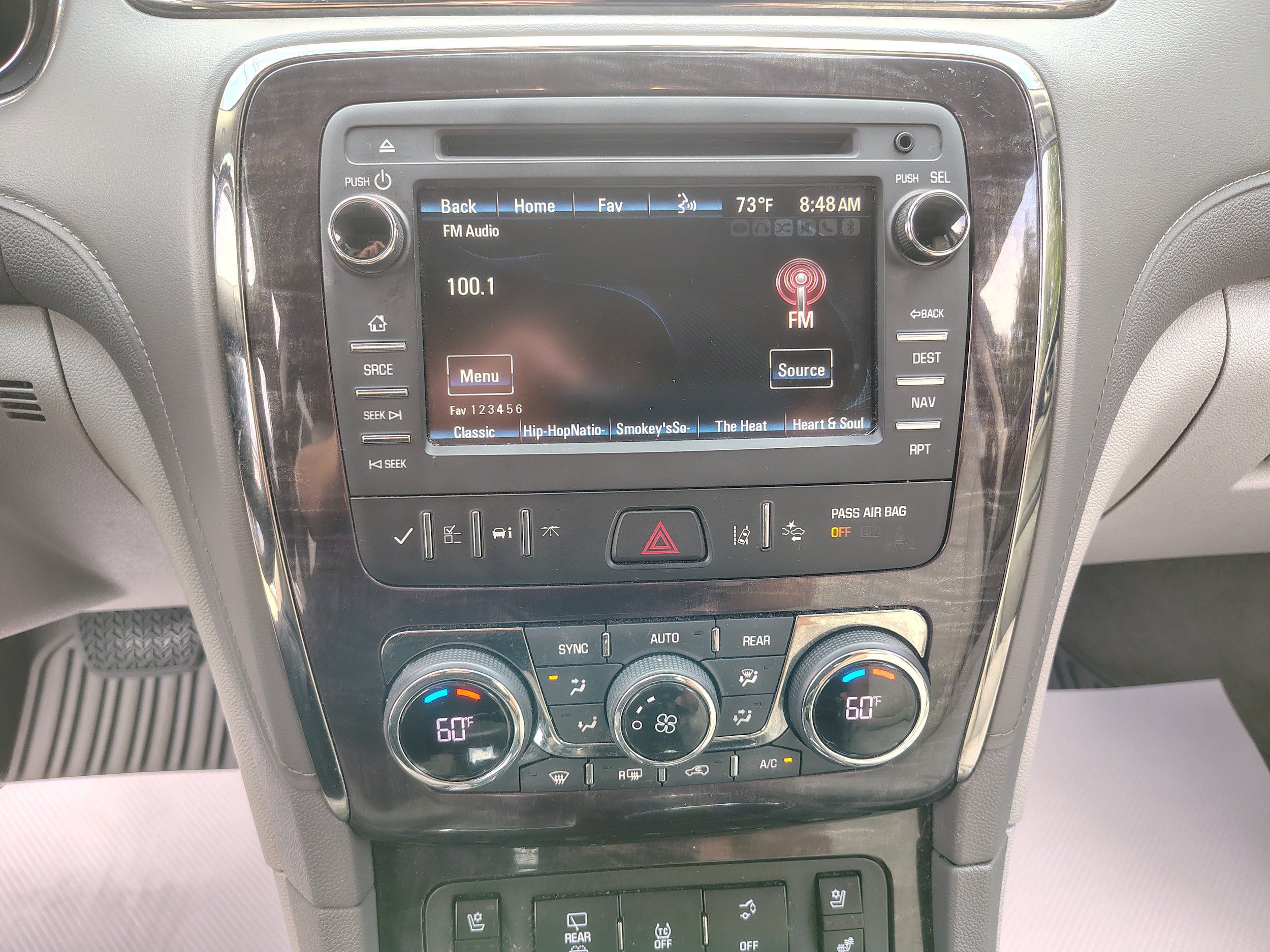 Used 2017 Buick Enclave Premium AWD/4WD image 35