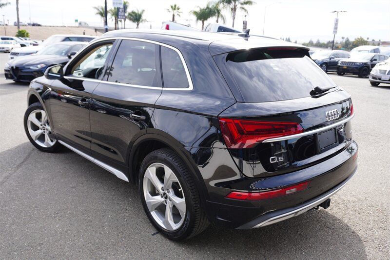 Used 2021 Audi Q5 2.0T Premium Plus w/ Premium Plus Package AWD/4WD image 5