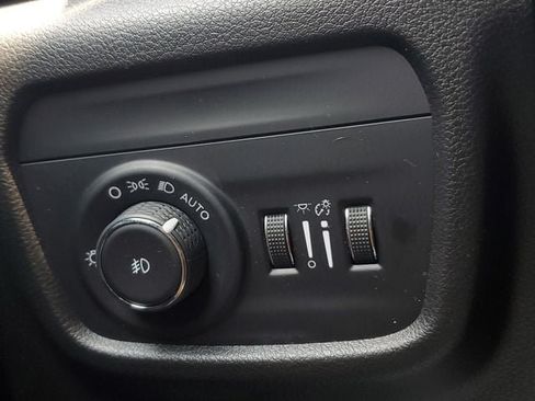 Certified 2023 Jeep Grand Cherokee Overland AWD/4WD image 36