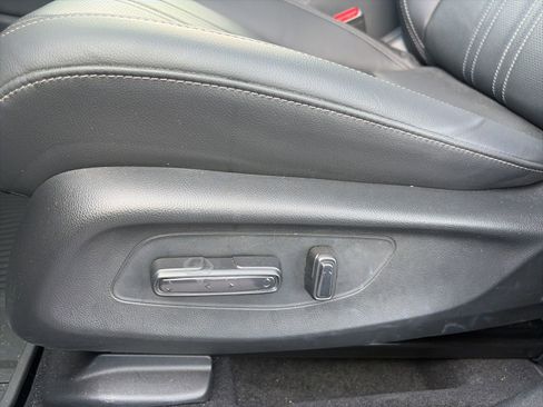 Certified 2023 Honda HR-V EX-L image 13