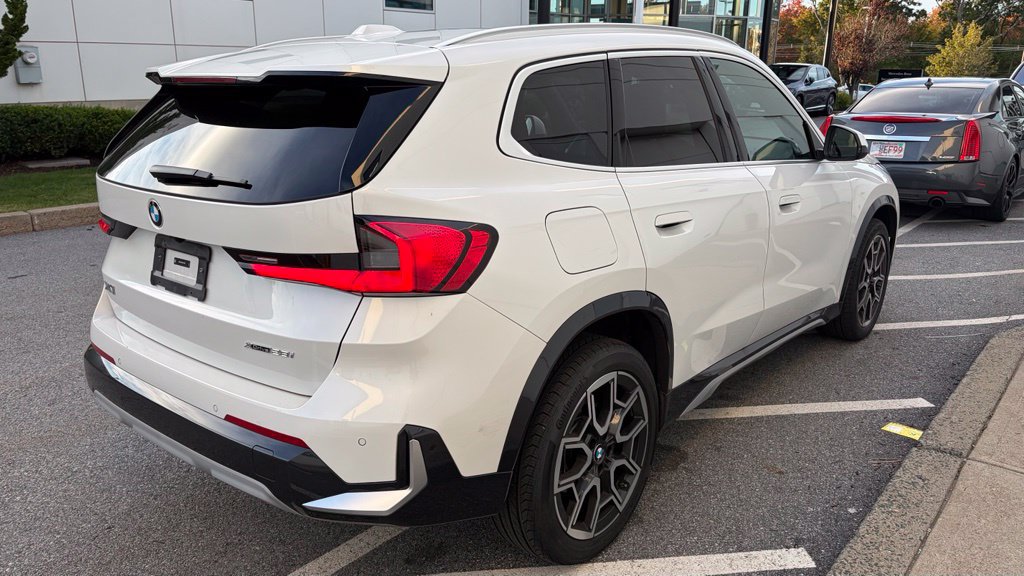 Certified 2025 BMW X1 xDrive28i w/ Convenience Package AWD/4WD image 4