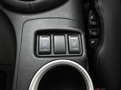 Used 2014 Nissan 370Z Touring w/ Sport Package RWD image 29