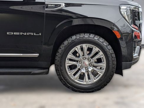 Used 2023 GMC Yukon Denali image 12