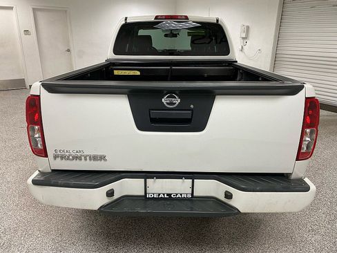 Used 2019 Nissan Frontier S image 6