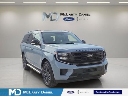 New 2026 Ford Expedition Platinum w/ Stealth Appearance Package