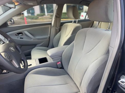 Used 2007 Toyota Camry LE image 12