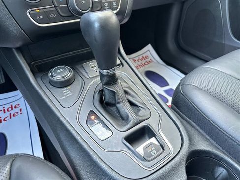 Used 2021 Jeep Cherokee Latitude Lux image 73