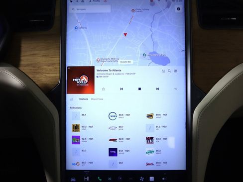 Used 2018 Tesla Model X 75D image 15