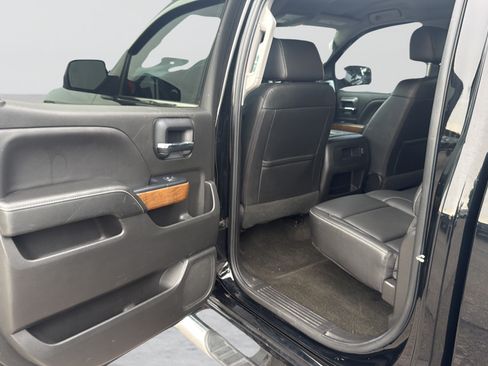 Used 2018 Chevrolet Silverado 1500 LTZ w/ Sport Package AWD/4WD image 37