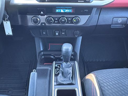 Used 2021 Toyota Tacoma SR5 image 3