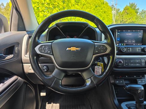 Used 2021 Chevrolet Colorado LT w/ LT Convenience Package AWD/4WD image 21
