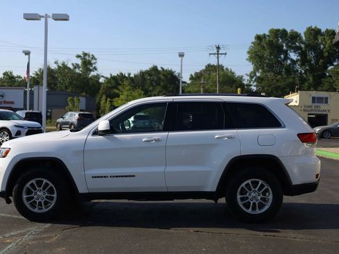 Used 2020 Jeep Grand Cherokee Laredo image 9