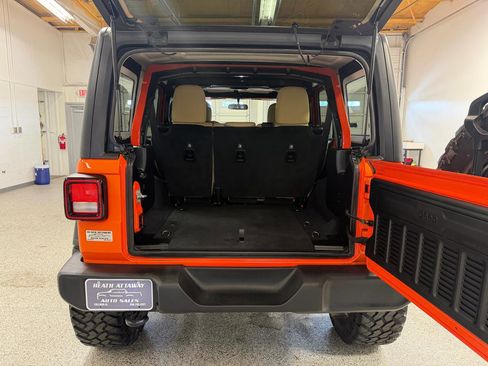 Used 2018 Jeep Wrangler Unlimited Sport S image 10