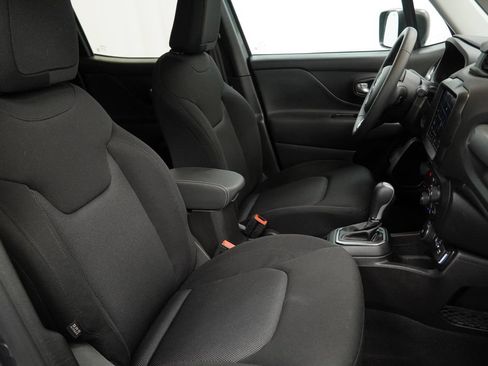 Used 2023 Jeep Renegade Latitude AWD/4WD image 47