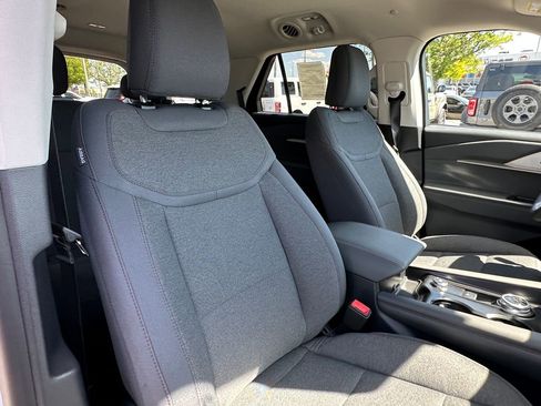 New 2026 Ford Explorer Active RWD image 18