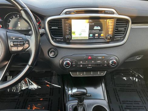 Used 2016 Kia Sorento SX FWD image 39