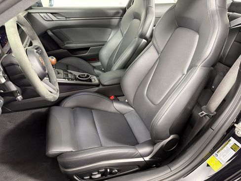 Certified 2025 Porsche 911 Carrera T RWD image 5