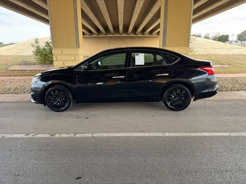 Used 2017 Nissan Sentra S image 6