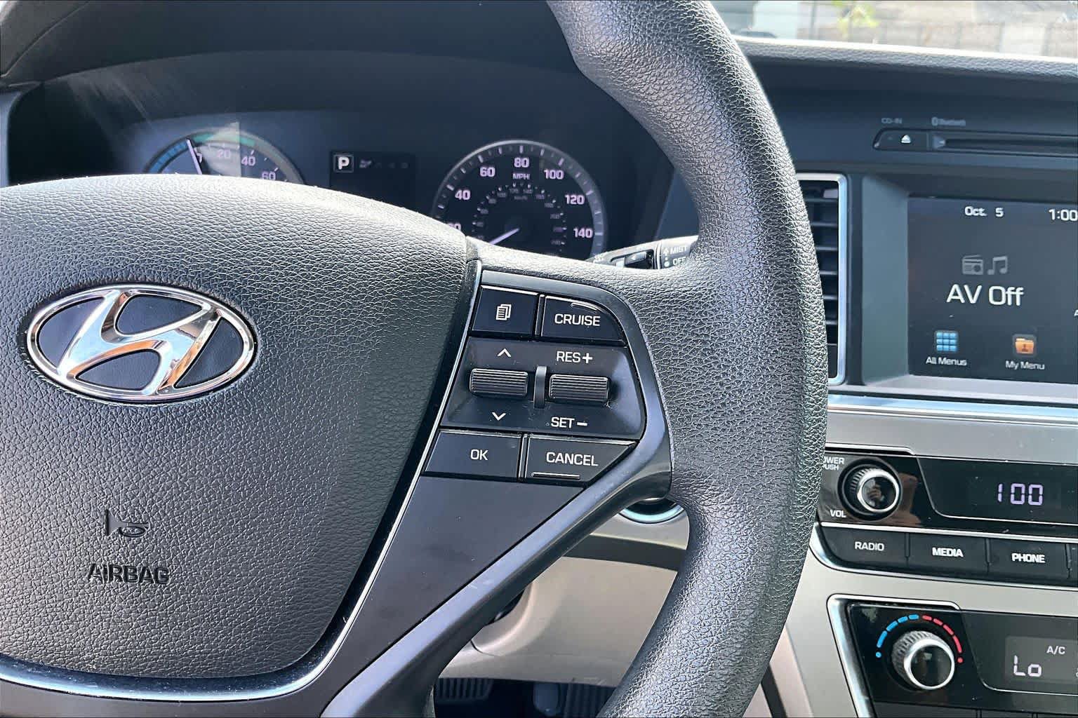 Used 2017 Hyundai Sonata SE FWD image 23