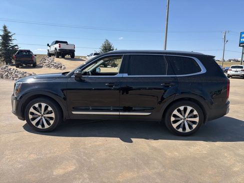 Used 2020 Kia Telluride EX w/ EX Premium Package image 5