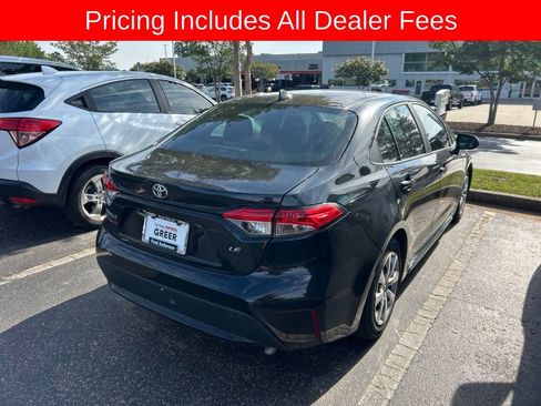 Used 2021 Toyota Corolla LE FWD image 5