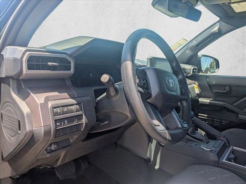 Used 2025 Toyota Tacoma SR5 image 9