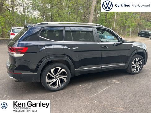 Used 2023 Volkswagen Atlas SEL AWD/4WD image 2