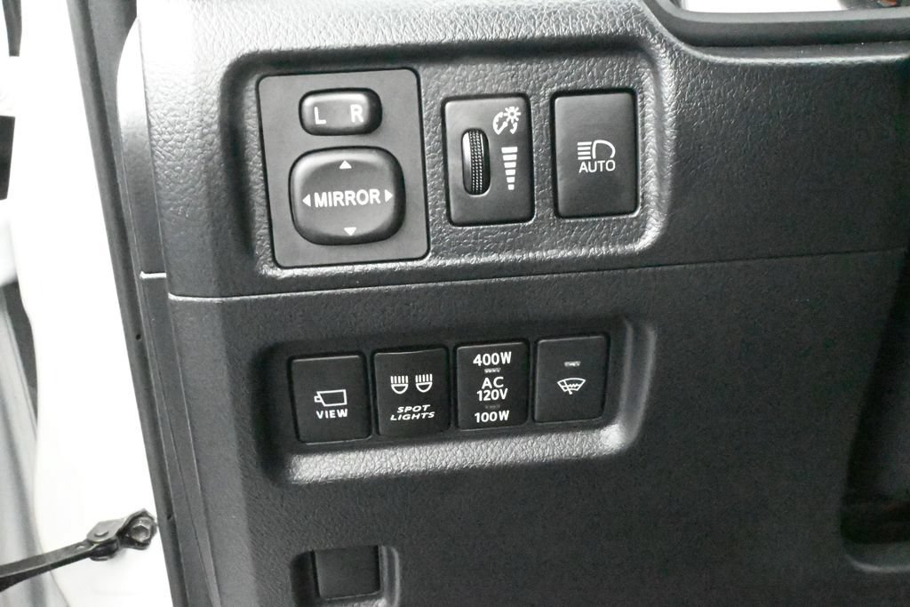 Used 2024 Toyota 4Runner SR5 Premium w/ Moonroof Package AWD/4WD image 16
